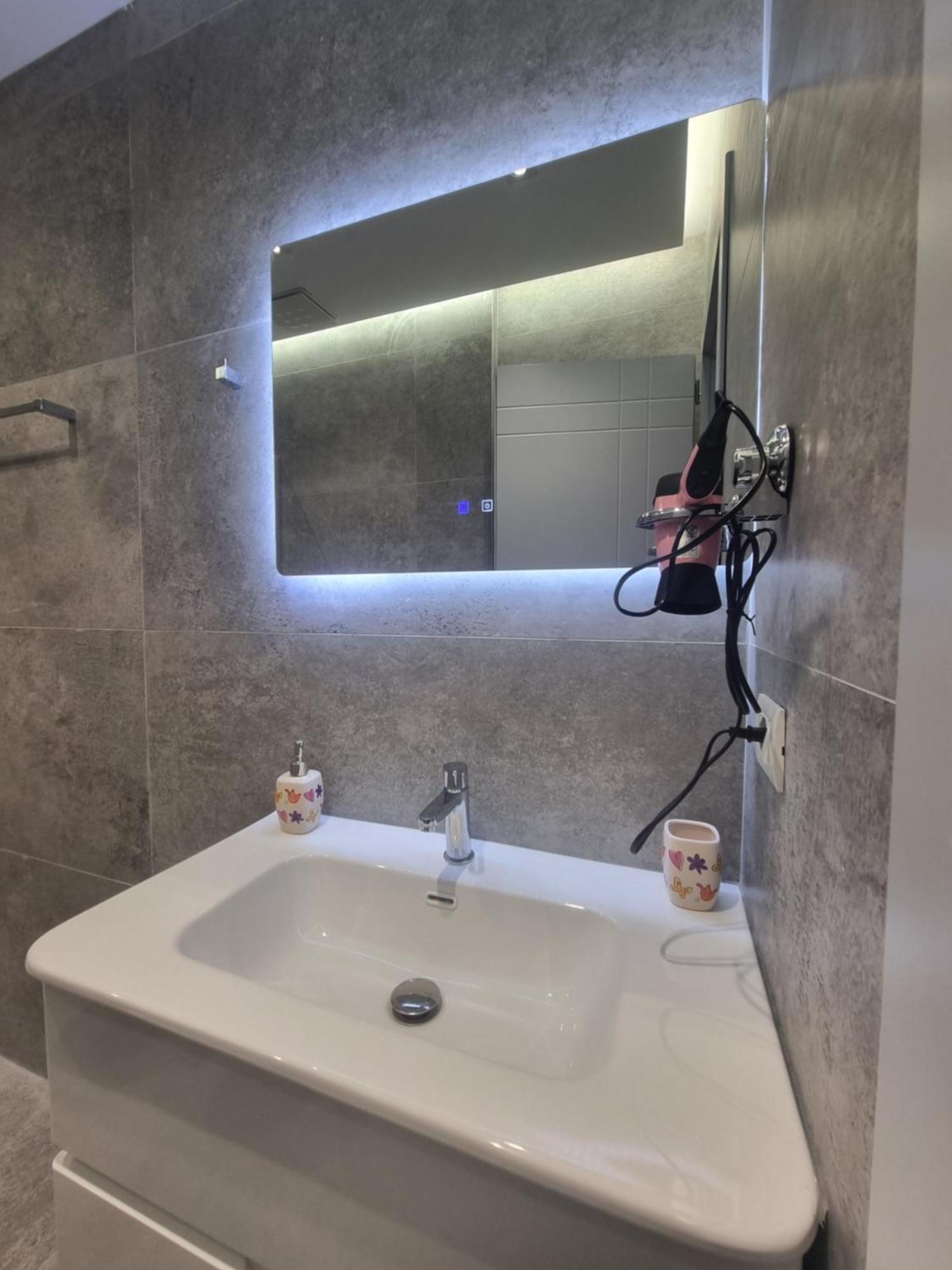 Centrepoint Stylish Apartment Tirana Zewnętrze zdjęcie